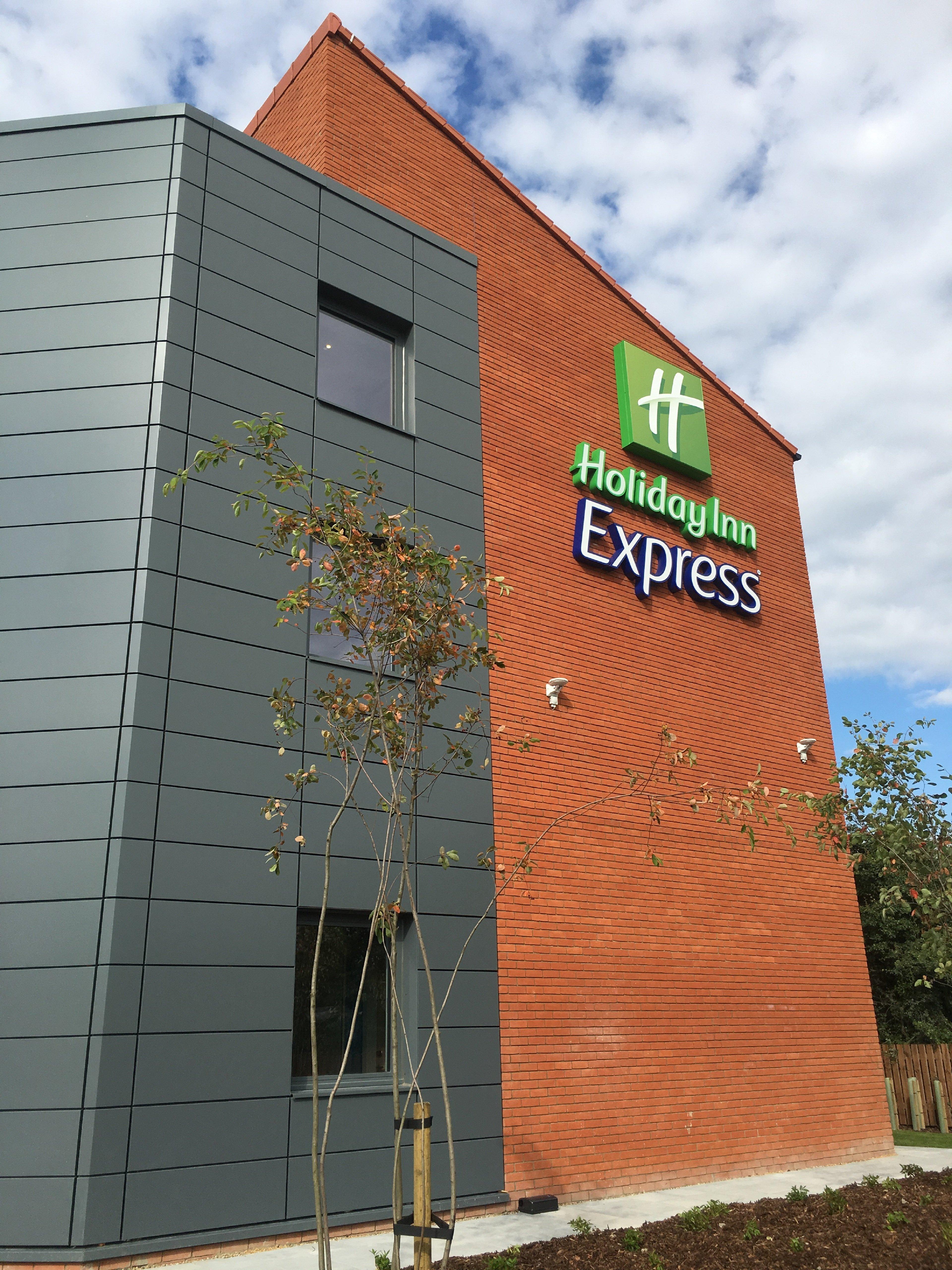 Holiday Inn Express St. Albans - M25, Jct.22 St Albans Экстерьер фото